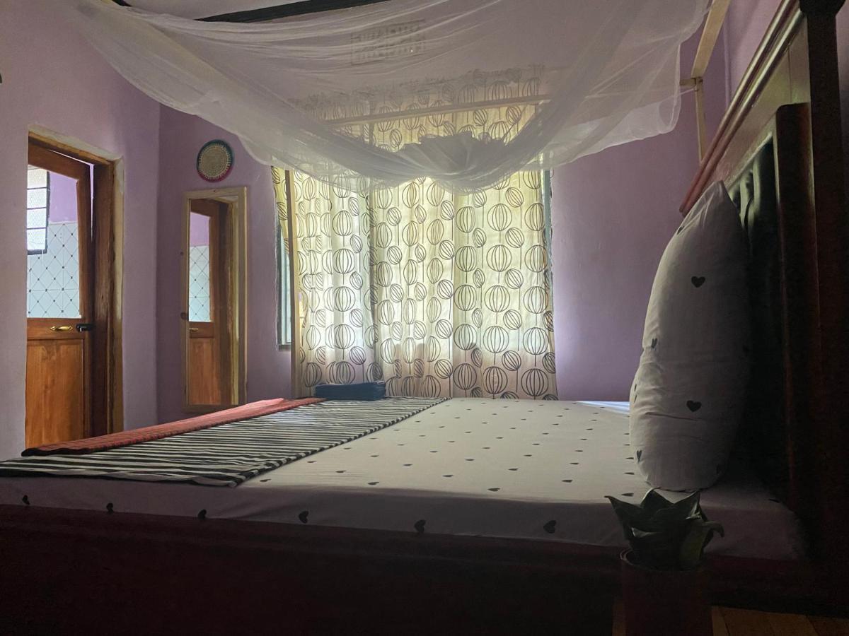 Ava Garden Backpackers Apartamento Mto wa Mbu Exterior foto